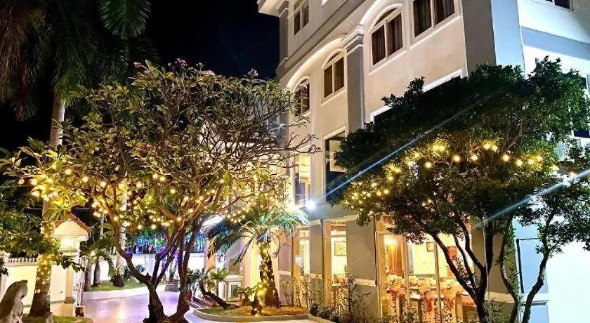 Diamond Special Hotel Vung Tau 4*,